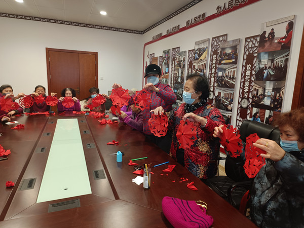 徐州鼓樓環(huán)城街道:多彩活動(dòng)迎元旦，志愿服務(wù)暖民心